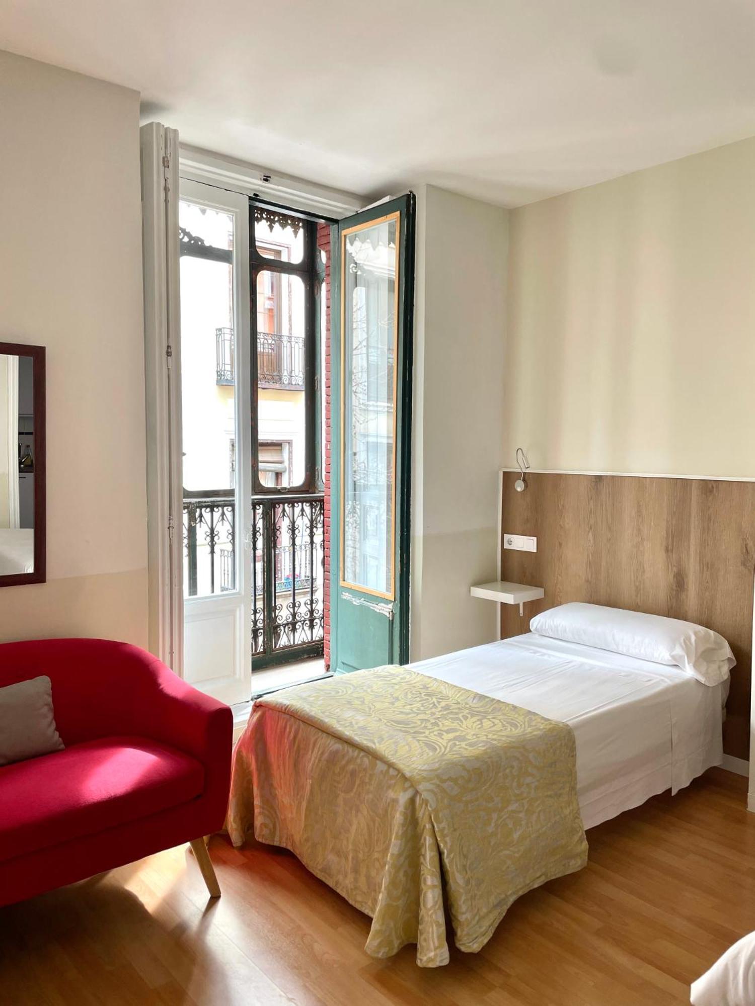 Apartamentos Mayor Centro Madrid Exterior photo