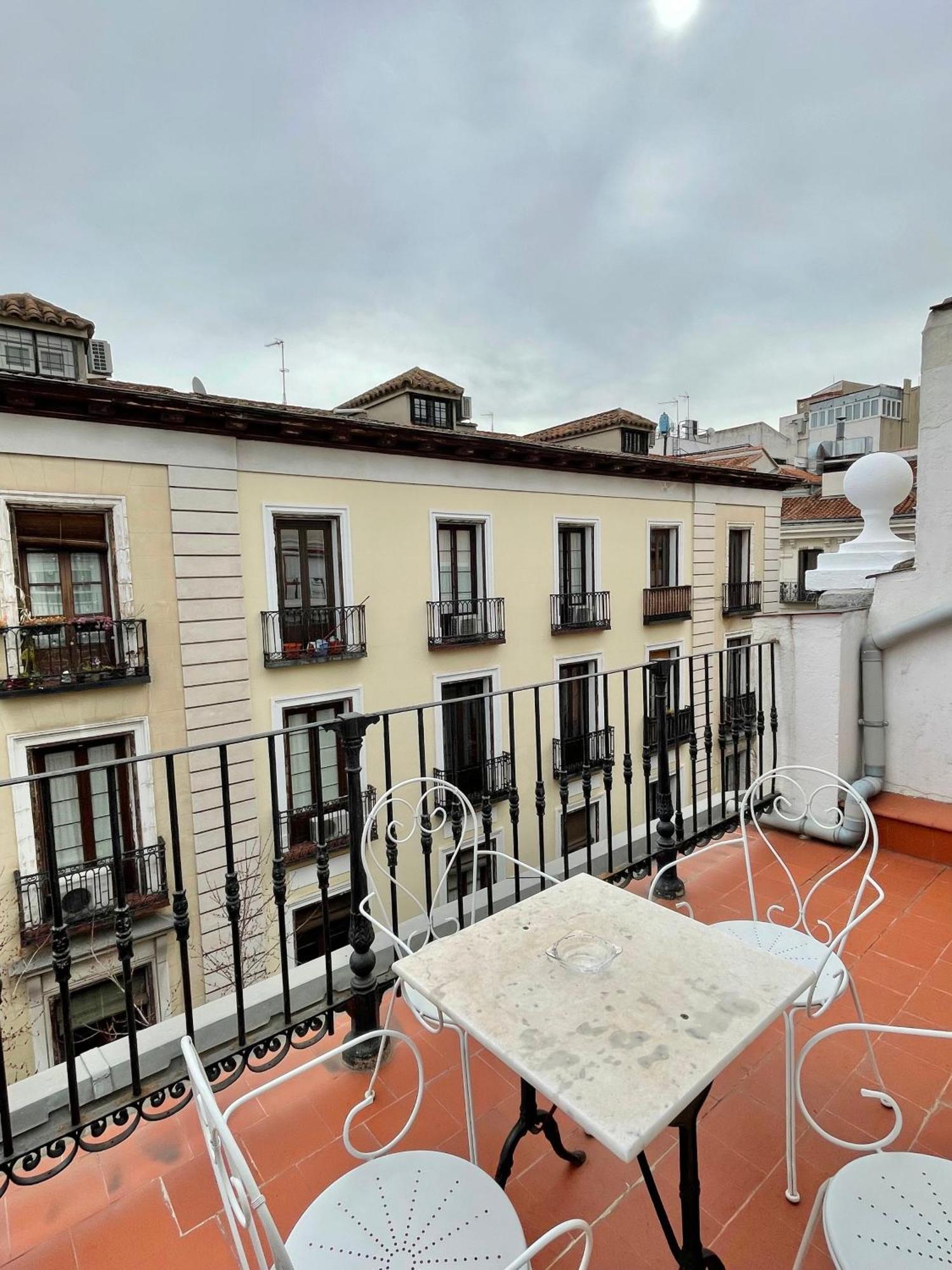 Apartamentos Mayor Centro Madrid Exterior photo